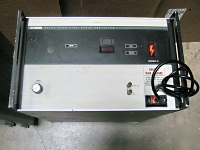 Lot 2 fluke 5205A 5215A precision power amplifier