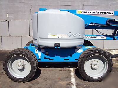 Genie 45' boom lift aerial platform man lift