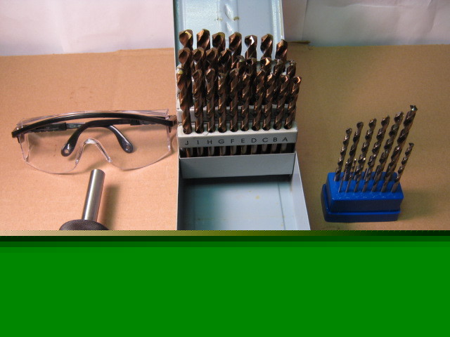 New - 1/2 capacity keyless drill chuck with drill sets