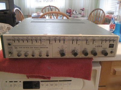 Tektronix 104 ntsc video test signal generator w/manual