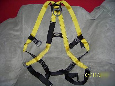 New guardian universal full body harness sn# 19765