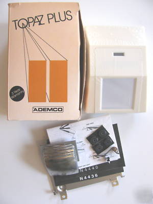 Ademco topaz plus 1876 twin element pir detector 