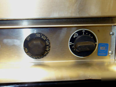 Cecilware counter-top two-deck hearth-style oven