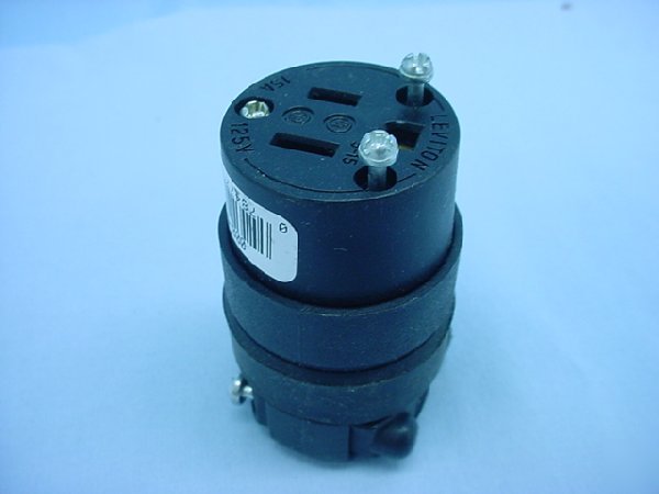 Leviton rubber straight blade connector 15A 125V 515PR