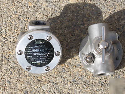 Binks pump protector runaway valve 41-11150