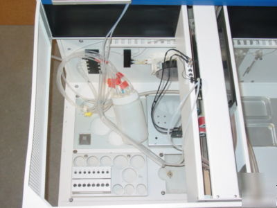 Qiagen biorobot 9600 automated laboratory workstation
