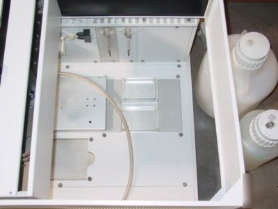 Qiagen biorobot 9600 automated laboratory workstation