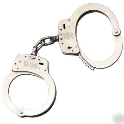 Smith & wesson handcuffs, model 100 nickel
