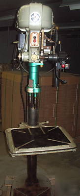 Walker turner dual chuck drill press