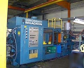 150 ton 12OZ shot cincinnati H150-12 injection molder