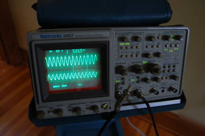 Tektronix 2467 350MHZ oscilloscope with cart and probes