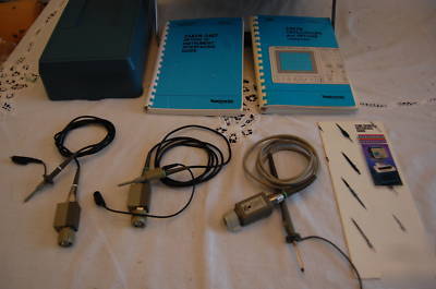 Tektronix 2467 350MHZ oscilloscope with cart and probes