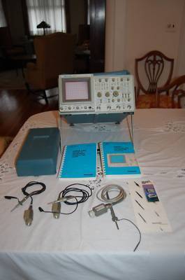 Tektronix 2467 350MHZ oscilloscope with cart and probes