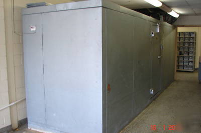 U s cooler freezer 5 x 20' w/floor 220V 1PH, vgc