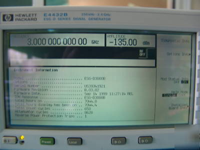 Hp E4432B 250 khz-3.0 ghz esg-d series signal generator