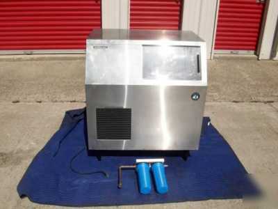 Hoshizaki f-500BAF self-contained flake ice machine