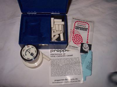 Propper 241001 compact spirometer with case vintage