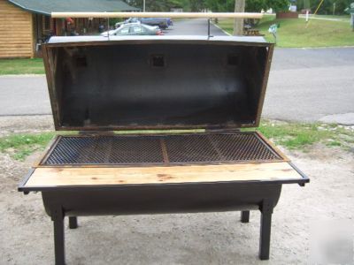 Pig roaster super bbq steaks chicken smoker 5 footer