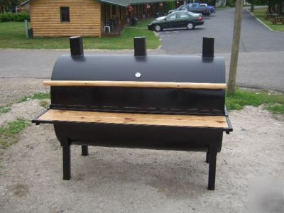 Pig roaster super bbq steaks chicken smoker 5 footer