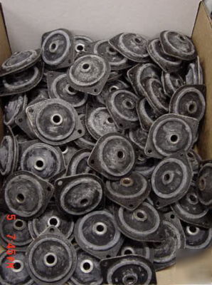 Lots of 8 rubber & metal vibration/isolation mounts