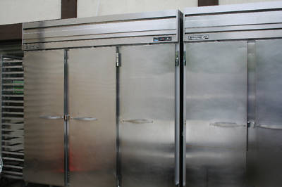 3-door commercial refrigerator and/or freezer (2 aval.)