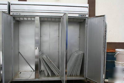 3-door commercial refrigerator and/or freezer (2 aval.)