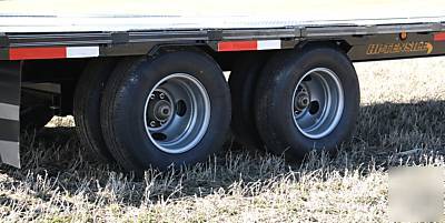 Sale 28' lo pro tandem dual gooseneck trailer-22,400# 