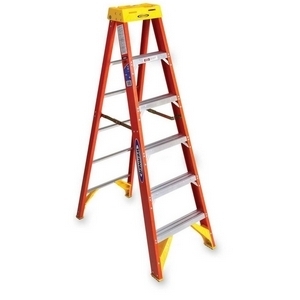 New werner fiberglass step ladder 6203 3 foot - 