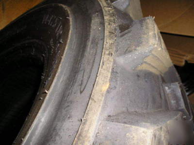 14-17.5 skidsteer / bobcat tire SK900 14X17.5, 14175