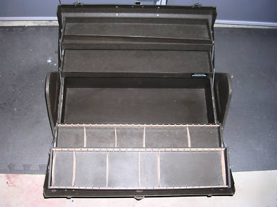 Kennedy 22â€ industrial cantilever toolbox (used)