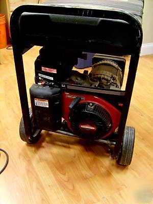 Briggs & stratton 5250 watts emergency power generator