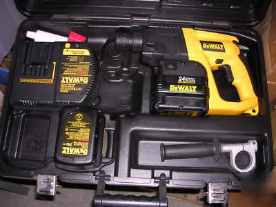 Dewalt - DW005K-2 - cordless rotay hammer drill