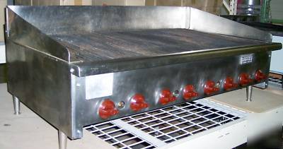 Rankin deluxe heavy duty radiant style broiler 46.5