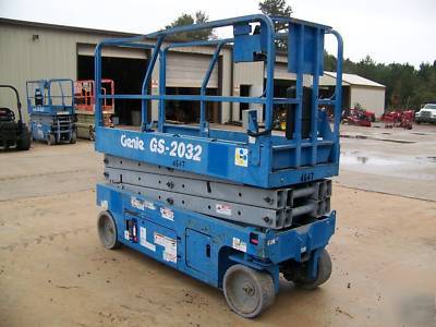 2007 genie GS2032 electric scissor lift - aerial - boom