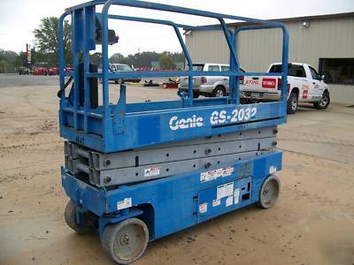 2007 genie GS2032 electric scissor lift - aerial - boom