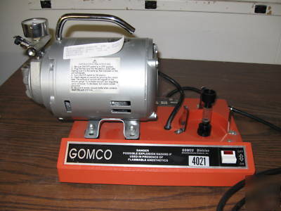 Gomco 4201 aspirator device 