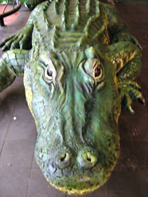 16' fake alligator gator bar nightclub restaurant decor