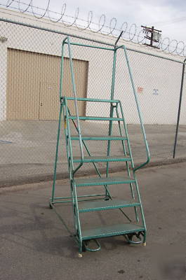 Ladder ind- safety industrial rolling warehouse ladder