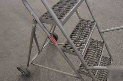 Ladder ind- safety industrial rolling warehouse ladder