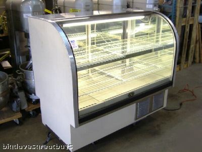 Marc bcr-59 curved glass refrig. bakery display case