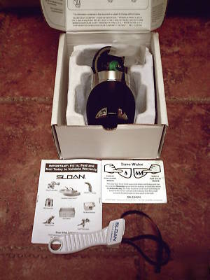 Sloan solis solar powered electronic flushometer valve 