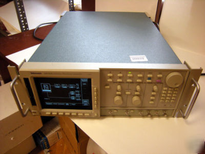 Tektronix AWG610 arbitrary function/waveform generator