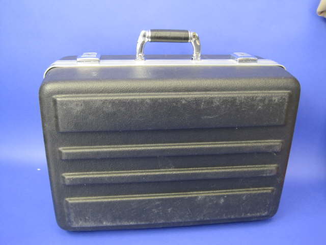 Universal hard shell carrying case 14 x 20