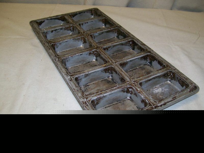 Mini loaf pan, bakes 12 loafs, 19-1/2 x 9-3/4 x 1-1/4