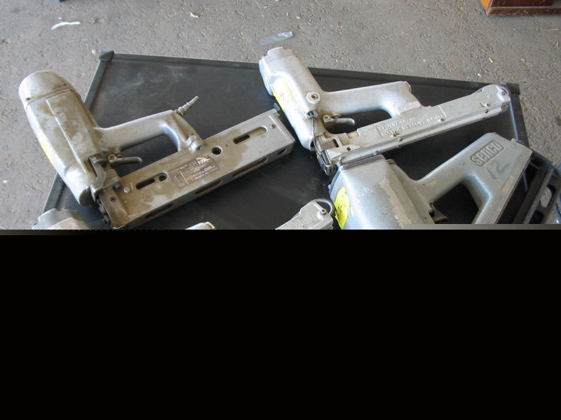 Lot of 6+ pnuematic nailing guns & air drill by senco
