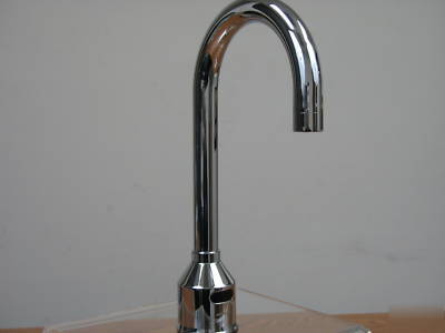Faucet - AF560ACDC automatic faucet