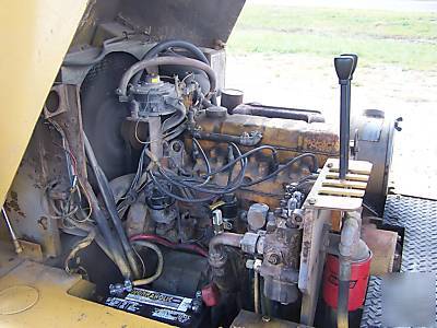 Caterpillar 8000 lb pneumatic forklift 1980 year