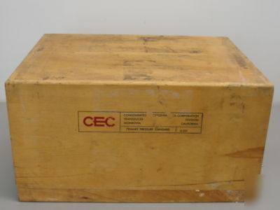 Primary pressure standard w/ wooden case by cec / 6-201