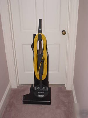 Tennant 3120 commercial upright vacuum 15