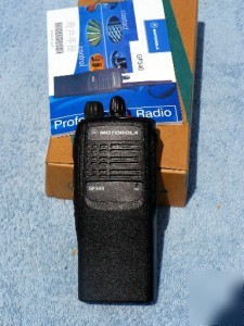 New in box motorola GP340 16CH handheld pkg HT750